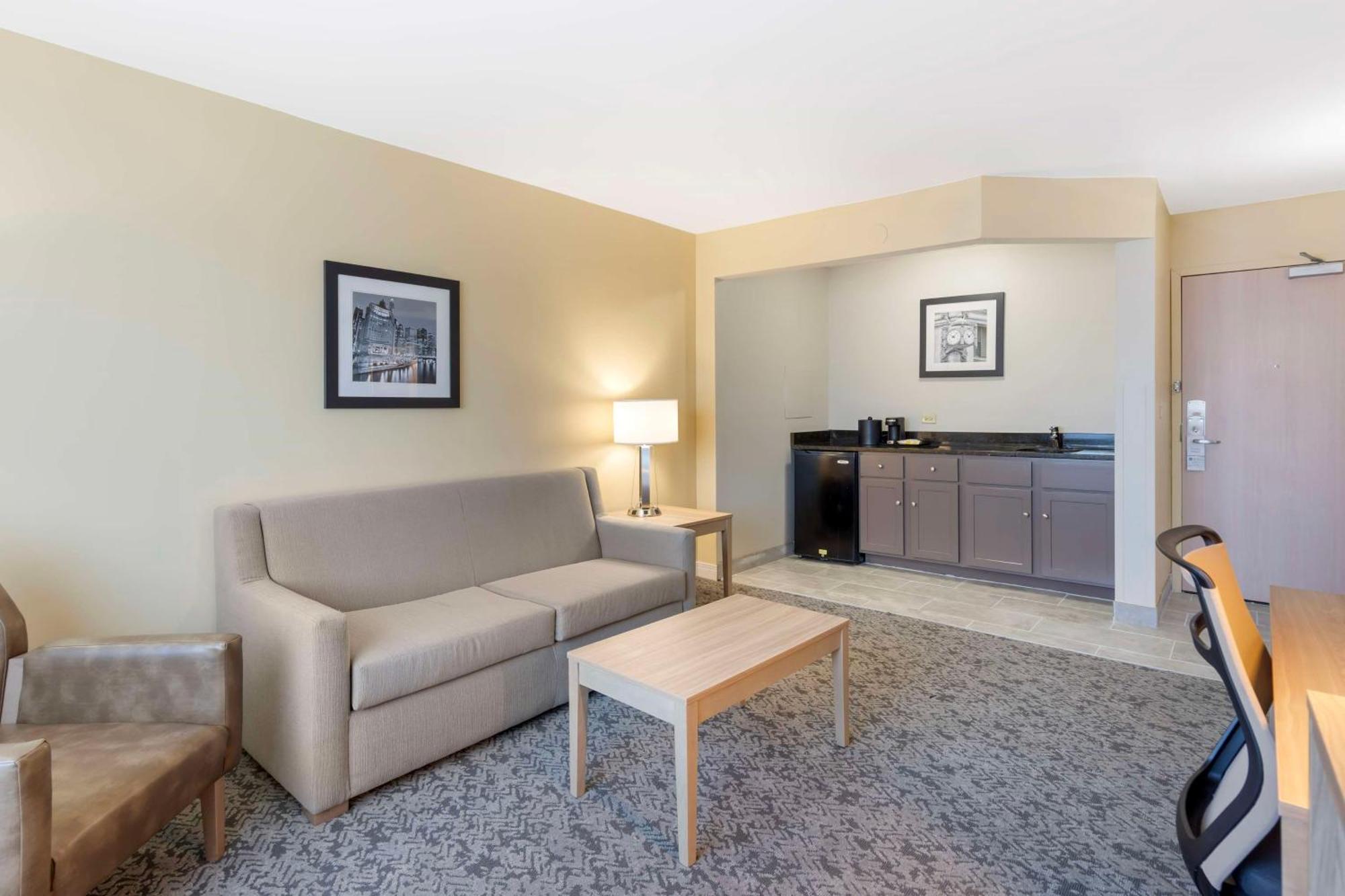 Best Western Glenview - Chicagoland Inn And Suites エクステリア 写真